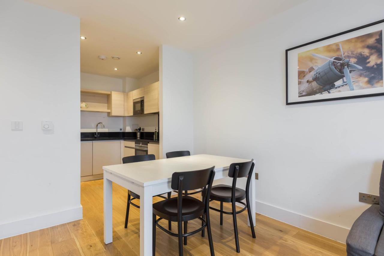 Portobello Apt With Floor-To-Ceiling Views Лондон Екстериор снимка