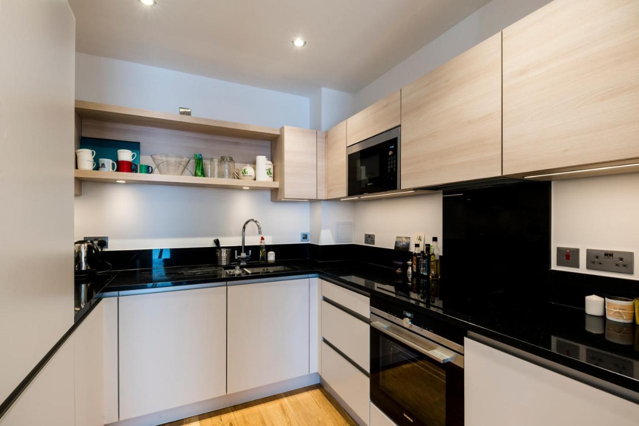 Portobello Apt With Floor-To-Ceiling Views Лондон Екстериор снимка