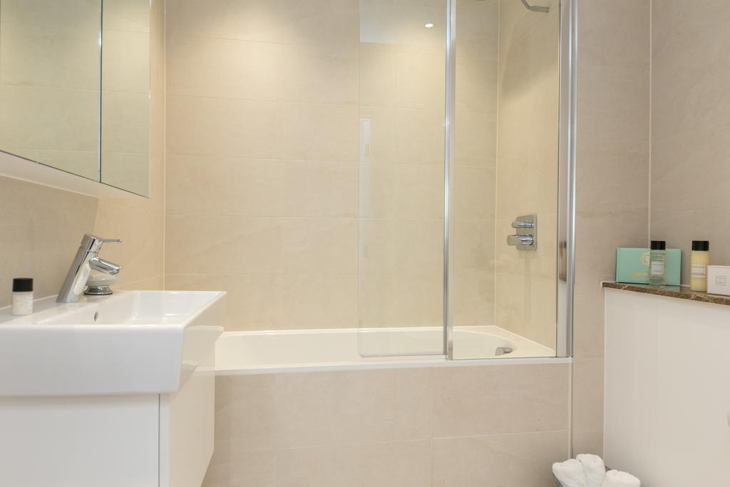 Portobello Apt With Floor-To-Ceiling Views Лондон Екстериор снимка